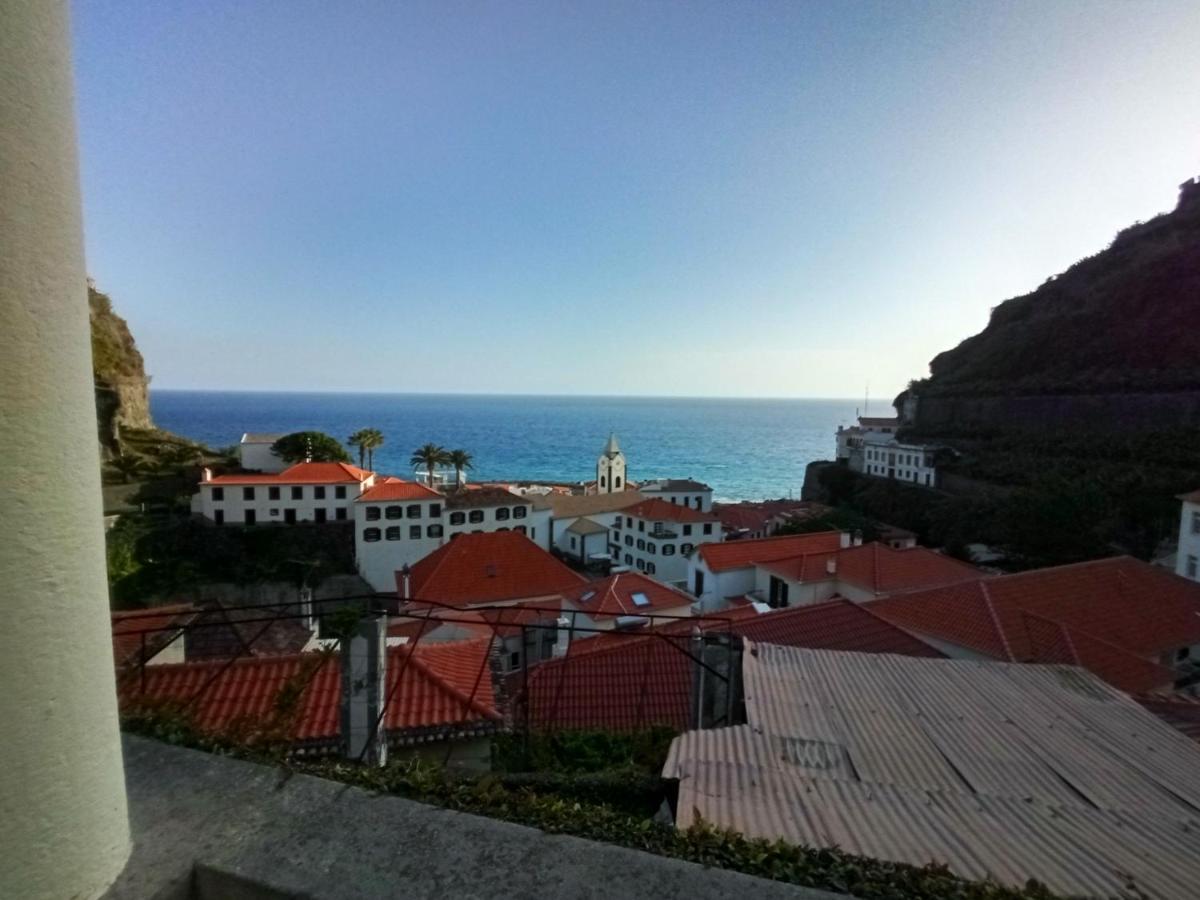 Vаrаndаs Dо Sоl-Vista Relaxante Entre Mar E Montanha Apartment Ponta do Sol  Luaran gambar