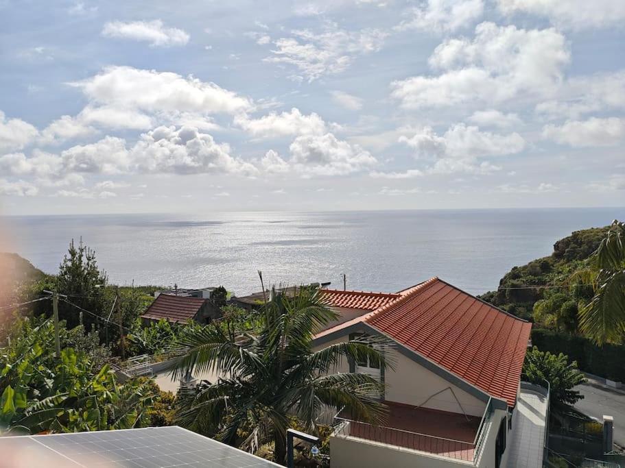 Vаrаndаs Dо Sоl-Vista Relaxante Entre Mar E Montanha Apartment Ponta do Sol  Luaran gambar